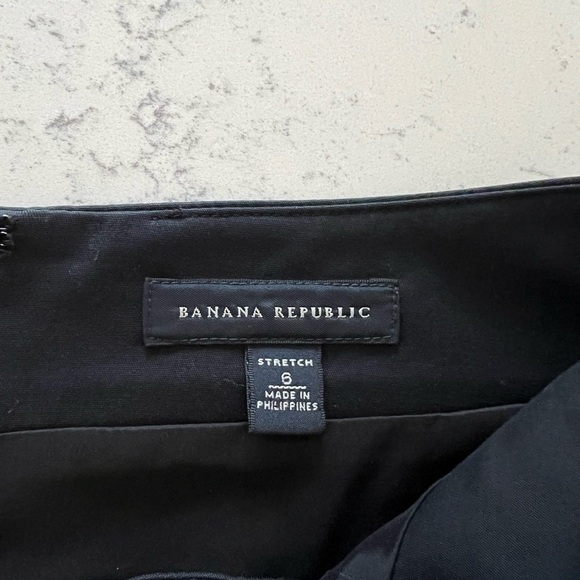 Banana Republic Dark Gray Career Pencil Skirt Knee-Length Workwear Size 6 - Picture 2 of 9